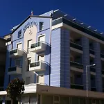 Cigno D'oro Отель Риччоне